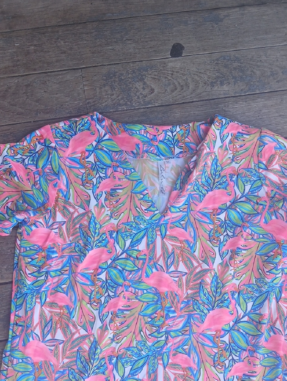 Lulu-B Pink Flamingo Tropical Leaf V-Neck Blouse - Picture 2 of 6